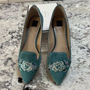 White House Black Market Green suede embroidered Floral Women's Loafers
